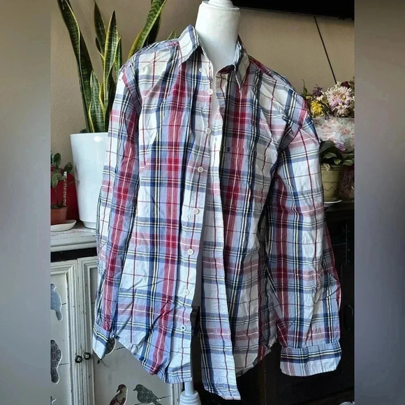 Izod Other - Izod xlt button down long sleeve shirt